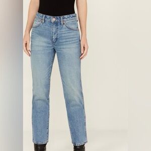 Wrangler Light Blue Straight Leg Women's Jeans